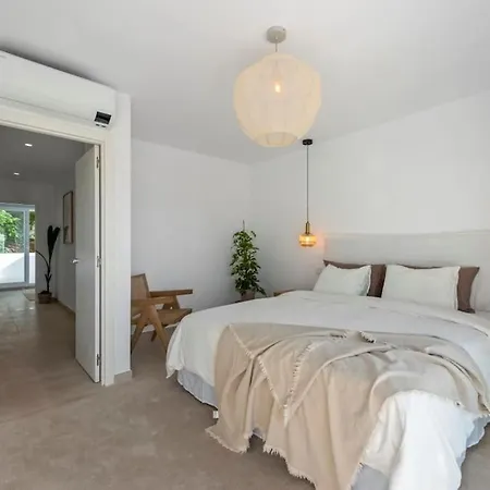 Apartment Stunning Sea&golf Views, Townhouse Garden Living *