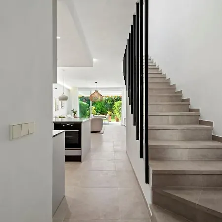 Stunning Sea&golf Views, Townhouse Garden Living Apartment Marbella