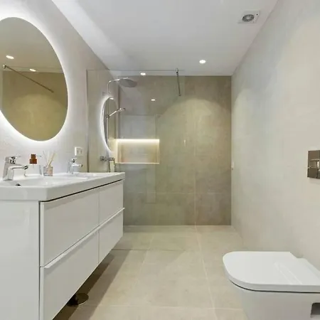 Apartment Stunning Sea&golf Views, Townhouse Garden Living *